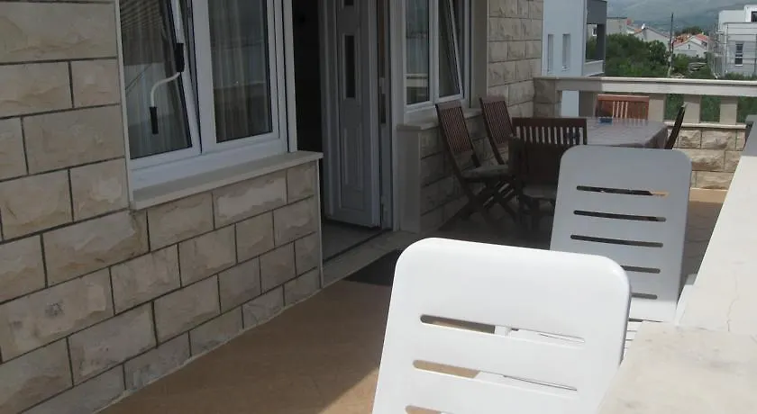 Apartments Jelincic Трогир