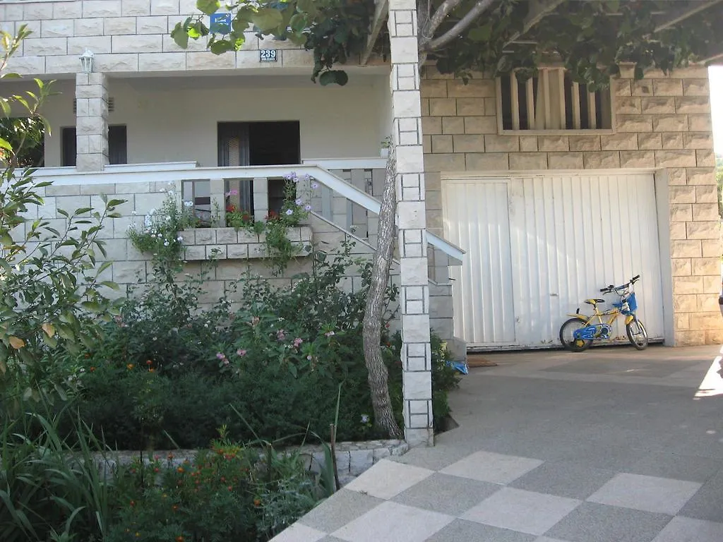 Apartments Jelincic Трогир 0*,  Хорватия